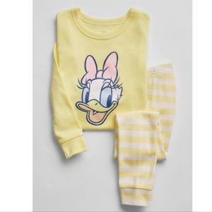 Brand New Gap/Disney Daisy Duck Pajama Set Size 4